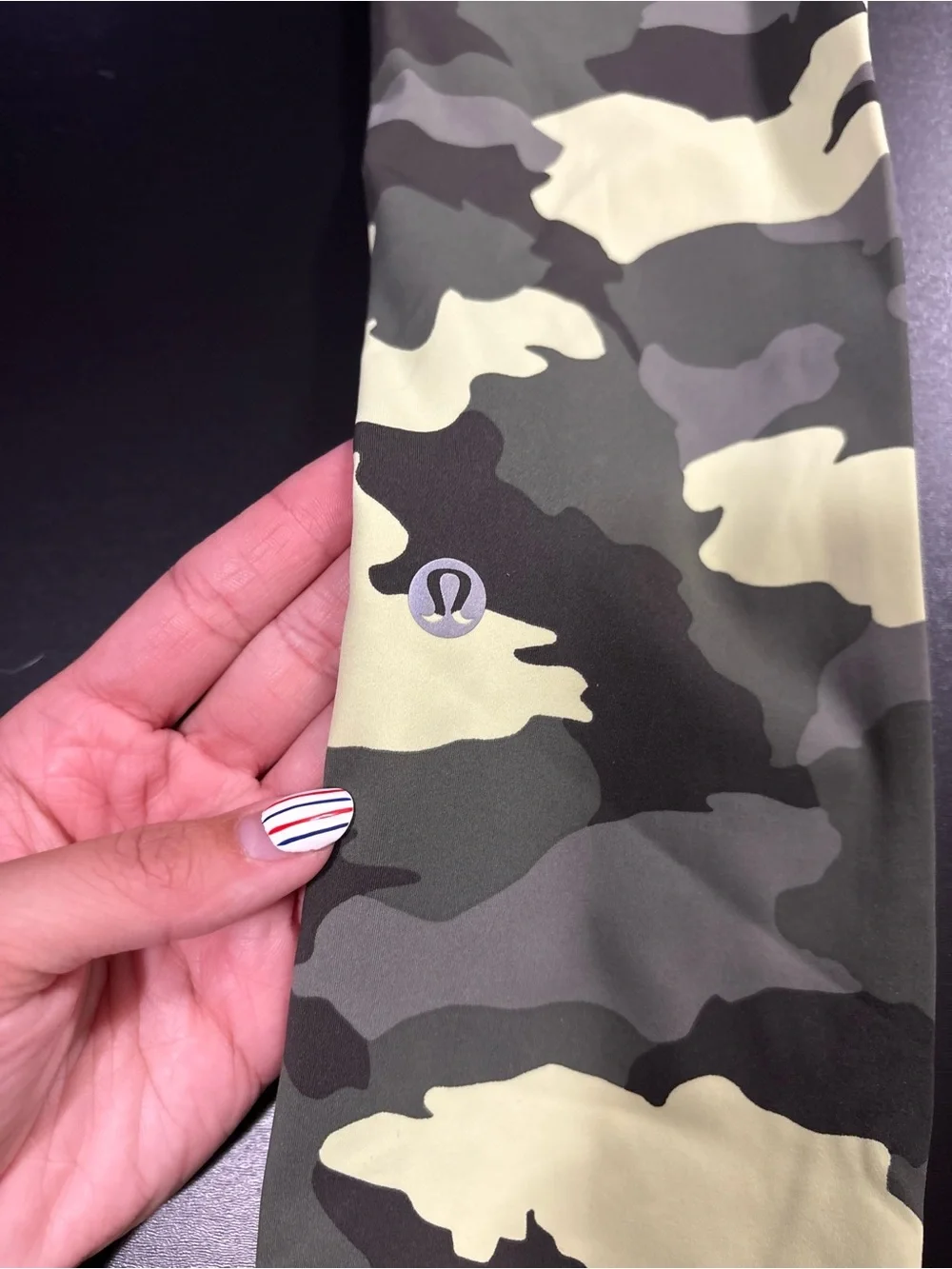 Lululemon camo leggings size 2